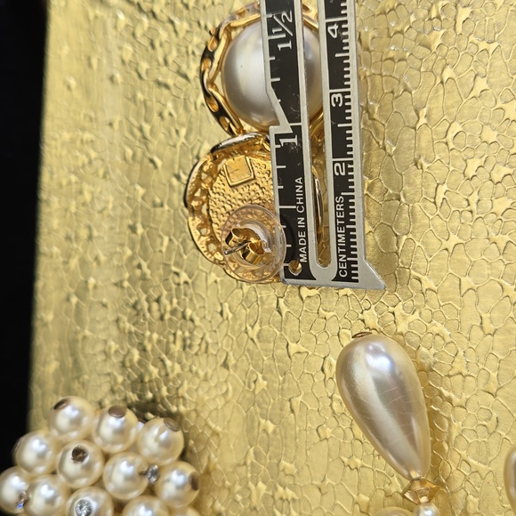 Pearls pearls and pearls earrings - Picture 9 of 10